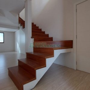 Apto/Cobertura com 248m², 3 dormitórios, 1 vaga, no bairro Sanvitto em Caxias do Sul para Comprar