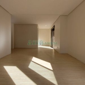 Apto/Cobertura com 248m², 3 dormitórios, 1 vaga, no bairro Sanvitto em Caxias do Sul para Comprar