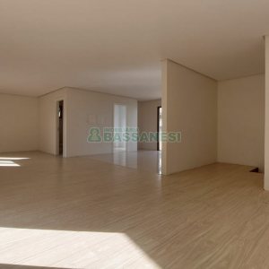 Apto/Cobertura com 248m², 3 dormitórios, 1 vaga, no bairro Sanvitto em Caxias do Sul para Comprar