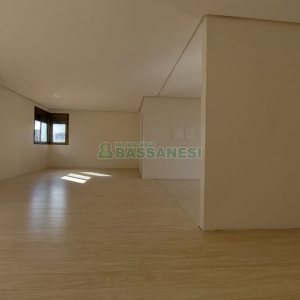 Apto/Cobertura com 248m², 3 dormitórios, 1 vaga, no bairro Sanvitto em Caxias do Sul para Comprar