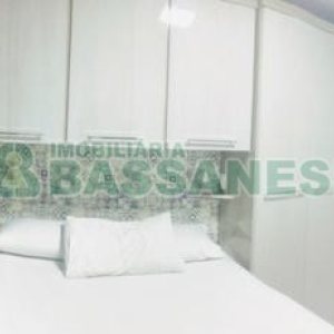 Sobrado com 106m², 2 dormitórios, 2 vagas, no bairro Vinhedos em Caxias do Sul para Comprar