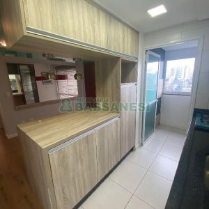 Apto Mobiliado com 63m², 2 dormitórios, 2 vagas, no bairro Panazzolo em Caxias do Sul para Alugar
