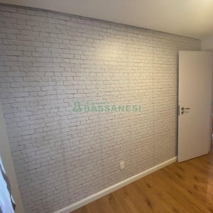 Apto Mobiliado com 63m², 2 dormitórios, 2 vagas, no bairro Panazzolo em Caxias do Sul para Alugar