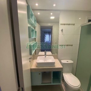 Apto Mobiliado com 63m², 2 dormitórios, 2 vagas, no bairro Panazzolo em Caxias do Sul para Alugar