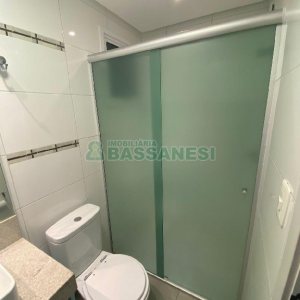 Apto Mobiliado com 63m², 2 dormitórios, 2 vagas, no bairro Panazzolo em Caxias do Sul para Alugar