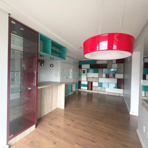 Apto Mobiliado com 63m², 2 dormitórios, 2 vagas, no bairro Panazzolo em Caxias do Sul para Alugar
