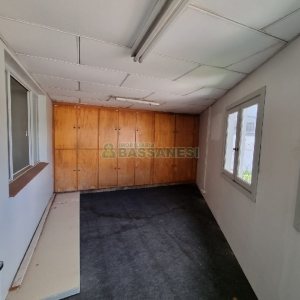 Loja com 74m², 2 vagas, no bairro Rio Branco em Caxias do Sul para Comprar