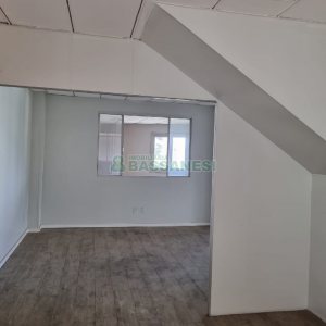 Loja com 74m², 2 vagas, no bairro Rio Branco em Caxias do Sul para Comprar