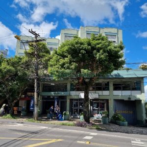 Loja com 74m², 2 vagas, no bairro Rio Branco em Caxias do Sul para Comprar