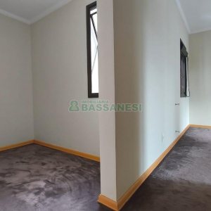 Apartamento com 342m², 3 dormitórios, 3 vagas, no bairro Centro em Caxias do Sul para Alugar