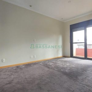 Apartamento com 342m², 3 dormitórios, 3 vagas, no bairro Centro em Caxias do Sul para Alugar