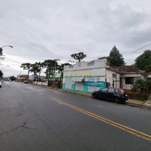 Loja com 200m², no bairro Sagrada Família em Caxias do Sul para Comprar