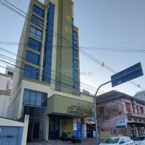 Sala com 75m², no bairro Lourdes em Caxias do Sul para Alugar