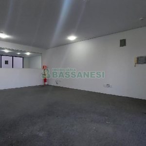 Sala com 75m², no bairro Lourdes em Caxias do Sul para Alugar