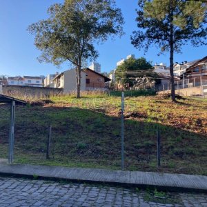 Terreno com 400m², no bairro Nossa Senhora da Saúde em Caxias do Sul para Alugar ou Comprar