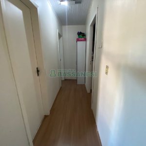 Casa com 203m², 3 dormitórios, 1 vaga, no bairro Charqueadas em Caxias do Sul para Comprar