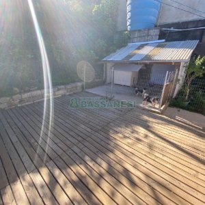 Casa com 203m², 3 dormitórios, 1 vaga, no bairro Charqueadas em Caxias do Sul para Comprar