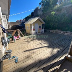 Casa com 203m², 3 dormitórios, 1 vaga, no bairro Charqueadas em Caxias do Sul para Comprar