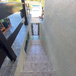 Casa com 203m², 3 dormitórios, 1 vaga, no bairro Charqueadas em Caxias do Sul para Comprar