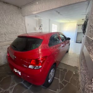 Casa com 203m², 3 dormitórios, 1 vaga, no bairro Charqueadas em Caxias do Sul para Comprar