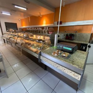 Casa com 203m², 3 dormitórios, 1 vaga, no bairro Charqueadas em Caxias do Sul para Comprar