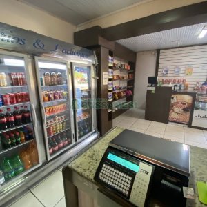 Casa com 203m², 3 dormitórios, 1 vaga, no bairro Charqueadas em Caxias do Sul para Comprar