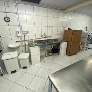 Casa com 203m², 3 dormitórios, 1 vaga, no bairro Charqueadas em Caxias do Sul para Comprar