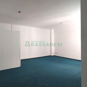 Sala com 52m², no bairro Centro em Caxias do Sul para Alugar