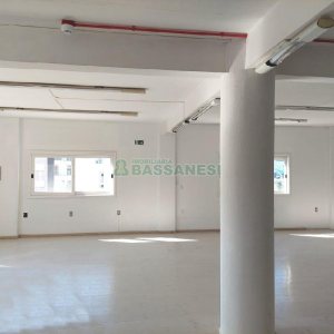 Sala com 100m², no bairro Cinqüentenário em Caxias do Sul para Alugar
