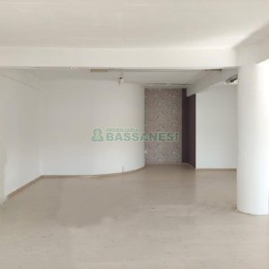 Sala com 100m², no bairro Cinqüentenário em Caxias do Sul para Alugar