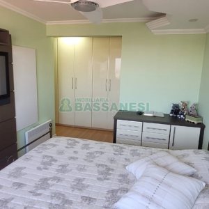 Apartamento com 115m², 3 dormitórios, 1 vaga, no bairro São Leopoldo em Caxias do Sul para Comprar