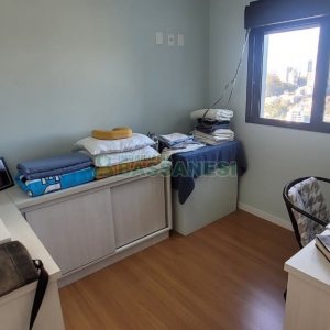 Apartamento com 115m², 3 dormitórios, 1 vaga, no bairro São Leopoldo em Caxias do Sul para Comprar