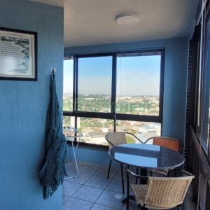 Apartamento com 115m², 3 dormitórios, 1 vaga, no bairro São Leopoldo em Caxias do Sul para Comprar