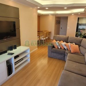 Apartamento com 115m², 3 dormitórios, 1 vaga, no bairro São Leopoldo em Caxias do Sul para Comprar