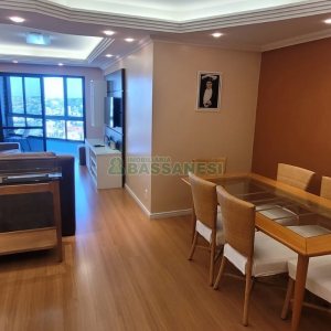 Apartamento com 115m², 3 dormitórios, 1 vaga, no bairro São Leopoldo em Caxias do Sul para Comprar