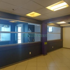 Sala com 460m², 3 vagas, no bairro Sanvitto em Caxias do Sul para Comprar
