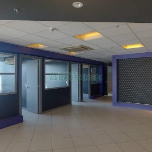 Sala com 460m², 3 vagas, no bairro Sanvitto em Caxias do Sul para Comprar