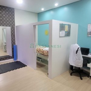 Casa com 270m², 3 dormitórios, 2 vagas, no bairro Altos do Seminario em Caxias do Sul para Comprar