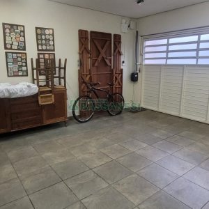 Casa com 270m², 3 dormitórios, 2 vagas, no bairro Altos do Seminario em Caxias do Sul para Comprar