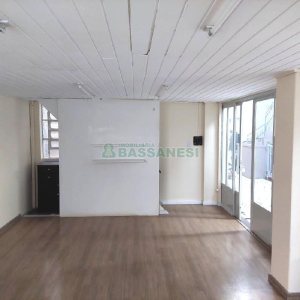 Loja com 30m², no bairro Centro em Caxias do Sul para Alugar