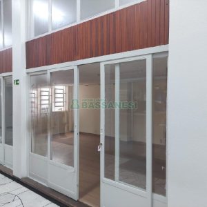 Loja com 30m², no bairro Centro em Caxias do Sul para Alugar