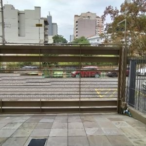 Loja com 350m², 1 vaga, no bairro Centro em Caxias do Sul para Alugar