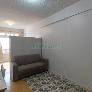 Apto Mobiliado com 30m², 1 dormitório, no bairro Centro em Caxias do Sul para Alugar