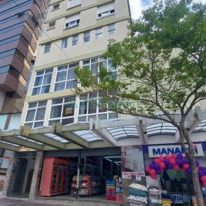 Apto Mobiliado com 30m², 1 dormitório, no bairro Centro em Caxias do Sul para Alugar