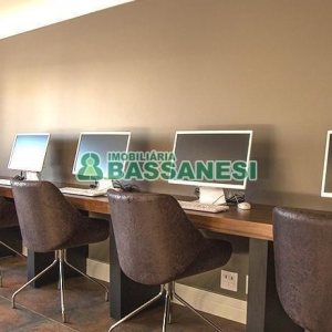 Apto Mobiliado com 58m², 2 dormitórios, 2 vagas, no bairro Madureira em Caxias do Sul para Alugar