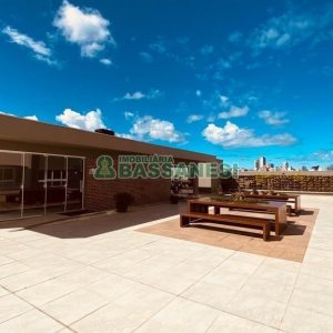 Apto Mobiliado com 58m², 2 dormitórios, 2 vagas, no bairro Madureira em Caxias do Sul para Alugar