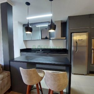 Apto Mobiliado com 58m², 2 dormitórios, 2 vagas, no bairro Madureira em Caxias do Sul para Alugar