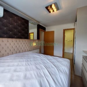 Apto Mobiliado com 58m², 2 dormitórios, 2 vagas, no bairro Madureira em Caxias do Sul para Alugar