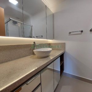 Apto Mobiliado com 58m², 2 dormitórios, 2 vagas, no bairro Madureira em Caxias do Sul para Alugar