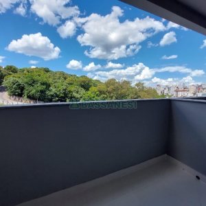 Apto Mobiliado com 58m², 2 dormitórios, 2 vagas, no bairro Madureira em Caxias do Sul para Alugar